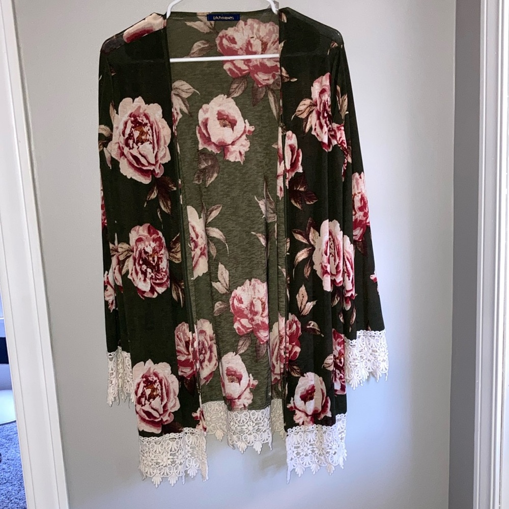 Floral cardigan size small